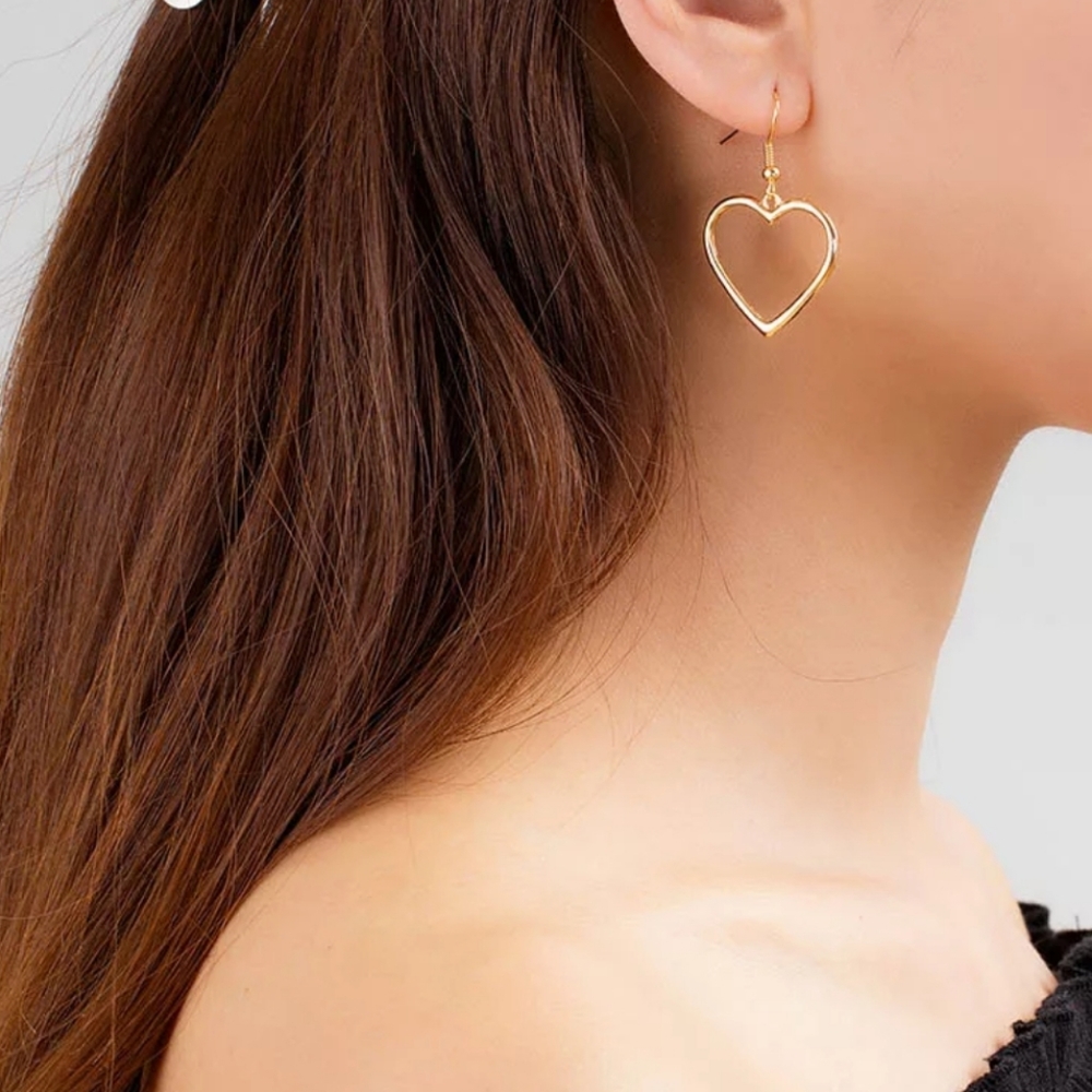 Gold Hollow Heart Drop Earrings Set - Picture 2 of 4